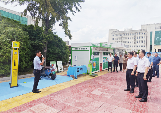 貓先生電動車無線充電樁合作，垃圾分類設備廠家